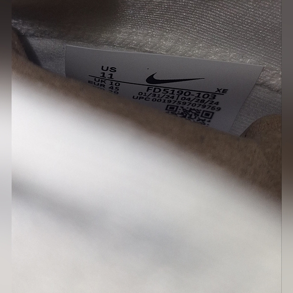 Nike ZoomX Zegama Trail 2 ~ Sail Picante Red FD5190-103 | Men's: 11 ☆ Worn 1x - Picture 8 of 10